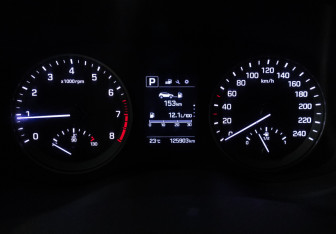 Подержанный автомобиль Hyundai Tucson 2017 года (12 фото)