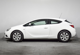 Подержанный автомобиль Opel Astra Hatchback 2014 года (8 фото)