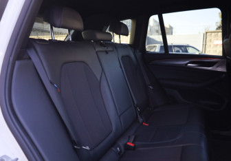 Подержанный автомобиль BMW X3 2019 года (11 фото)