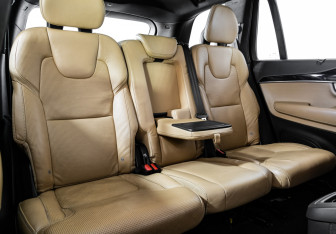 Подержанный автомобиль Volvo XC90 2018 года (21 фото)
