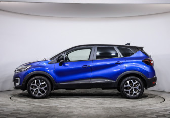 Подержанный автомобиль Renault Kaptur 2021 года (8 фото)