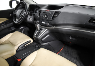Подержанный автомобиль Honda CR-V 2013 года (13 фото)