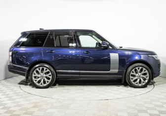 Подержанный автомобиль Land Rover Range Rover 2018 года (4 фото)