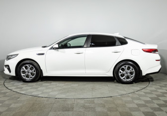 Подержанный автомобиль Kia Optima Sedan 2020 года (8 фото)
