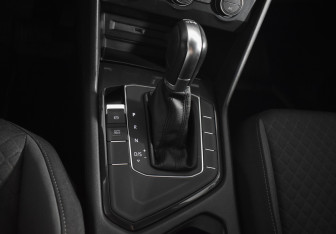 Подержанный автомобиль Volkswagen Tiguan 2018 года (16 фото)