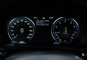 Подержанный автомобиль Volvo S60 2019 года (13 фото)