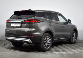 Подержанный автомобиль Geely Atlas Pro 2023 года (5 фото)