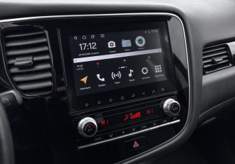 Подержанный автомобиль Mitsubishi Outlander 2021 года (14 фото)