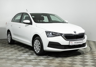 Подержанный автомобиль Skoda Rapid Liftback 2021 года (3 фото)