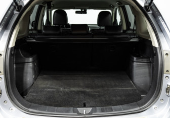 Подержанный автомобиль Mitsubishi Outlander 2013 года (18 фото)