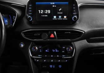 Подержанный автомобиль Hyundai Santa Fe 2019 года (17 фото)