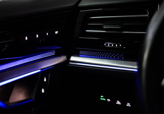 Подержанный автомобиль Volkswagen Touareg 2020 года (37 фото)