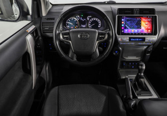 Подержанный автомобиль Toyota Land Cruiser Prado 2020 года (11 фото)