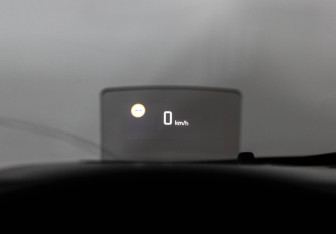 Подержанный автомобиль Peugeot Traveller 2020 года (28 фото)