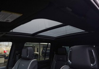 Подержанный автомобиль Cadillac Escalade Suv 2021 года (23 фото)