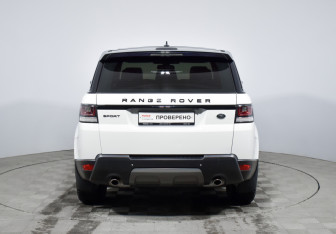 Подержанный автомобиль Land Rover Range Rover Sport 2016 года (16 фото)