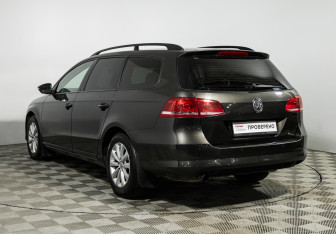 Подержанный автомобиль Volkswagen Passat Wagon 2012 года (7 фото)