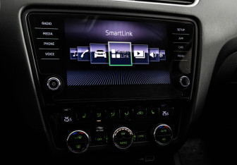 Подержанный автомобиль Skoda Octavia Liftback 2019 года (15 фото)