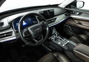 Подержанный автомобиль Chery Tiggo 8 Pro 2021 года (11 фото)