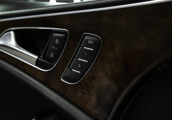 Подержанный автомобиль Audi A6 Sedan 2011 года (19 фото)