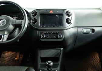 Подержанный автомобиль Volkswagen Golf Plus 2009 года (14 фото)