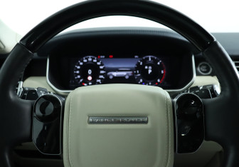 Подержанный автомобиль Land Rover Range Rover 2019 года (21 фото)