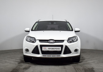 Подержанный автомобиль Ford Focus Wagon 2013 года (2 фото)