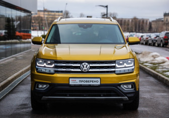 Подержанный автомобиль Volkswagen Teramont 2018 года (3 фото)