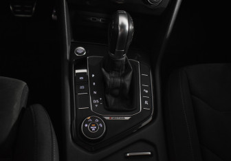 Подержанный автомобиль Volkswagen Tiguan 2019 года (16 фото)