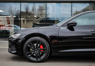 Подержанный автомобиль Audi A6 Sedan 2019 года (9 фото)