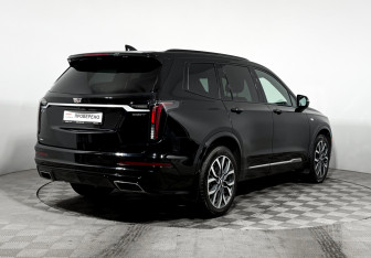 Подержанный автомобиль Cadillac XT6 2021 года (5 фото)