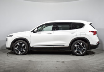 Подержанный автомобиль Hyundai Santa Fe 2021 года (8 фото)