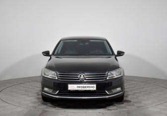 Подержанный автомобиль Volkswagen Passat Sedan 2011 года (2 фото)