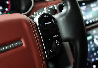 Подержанный автомобиль Land Rover Range Rover 2021 года (27 фото)