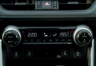 Новый Toyota RAV4 2025 (26 фото)