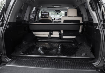 Подержанный автомобиль Lexus LX 2016 года (38 фото)
