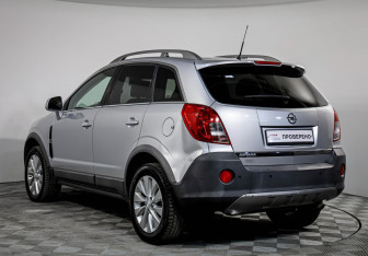 Подержанный автомобиль Opel Antara 2014 года (7 фото)