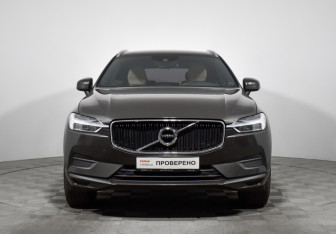 Подержанный автомобиль Volvo XC60 2019 года (2 фото)
