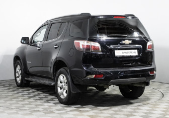 Подержанный автомобиль Chevrolet TrailBlazer 2014 года (7 фото)