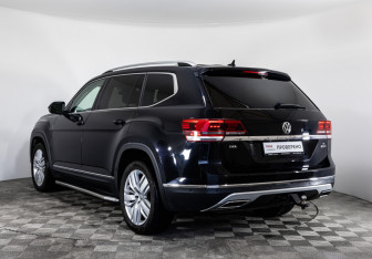Подержанный автомобиль Volkswagen Atlas 2019 года (7 фото)