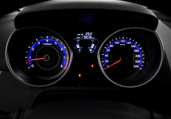 Подержанный автомобиль Hyundai Elantra Sedan 2013 года (17 фото)