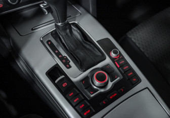 Подержанный автомобиль Audi A6 Sedan 2009 года (16 фото)