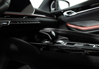 Подержанный автомобиль Geely Coolray 2023 года (22 фото)