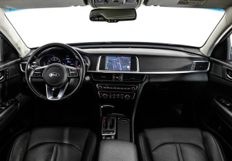 Подержанный автомобиль Kia Optima Sedan 2019 года (10 фото)