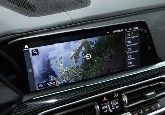 Подержанный автомобиль BMW X7 2021 года (36 фото)