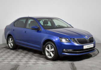 Подержанный автомобиль Skoda Octavia Liftback 2018 года (3 фото)