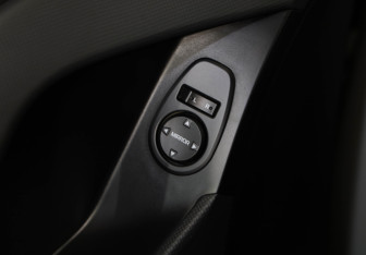 Подержанный автомобиль Hyundai Creta 2017 года (17 фото)