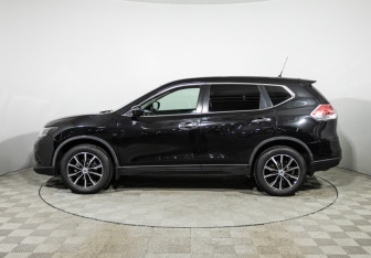 Подержанный автомобиль Nissan X-Trail 2016 года (9 фото)