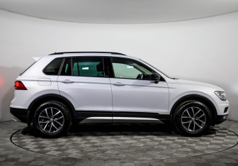 Подержанный автомобиль Volkswagen Tiguan 2019 года (4 фото)