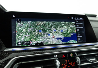 Подержанный автомобиль BMW X6 M 2021 года (21 фото)